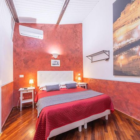 Room In Bb - Skylight Double Room In History House โรม ภายนอก รูปภาพ