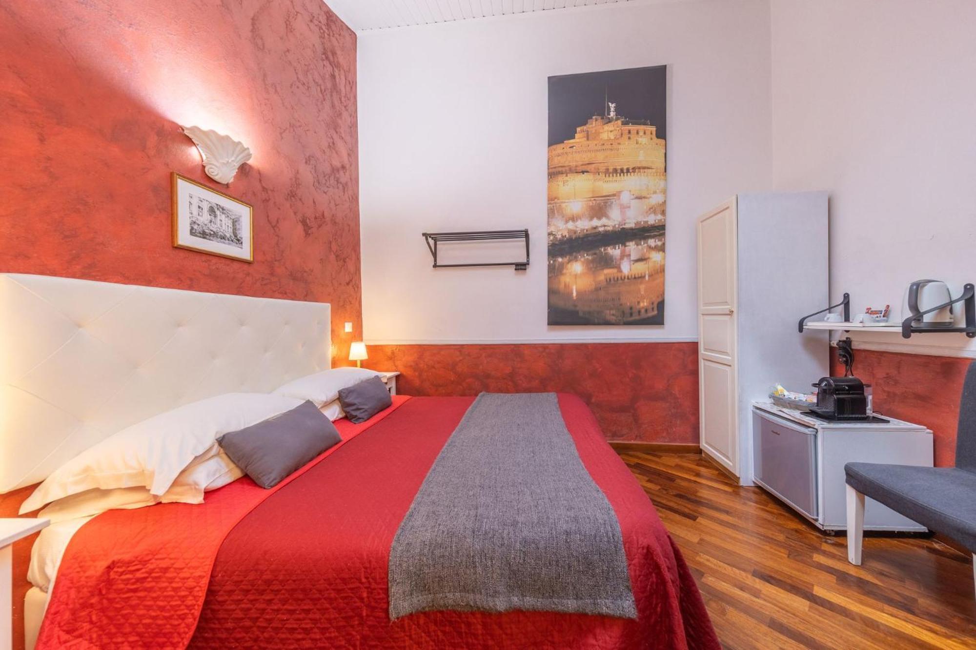Room In Bb - Skylight Double Room In History House โรม ภายนอก รูปภาพ